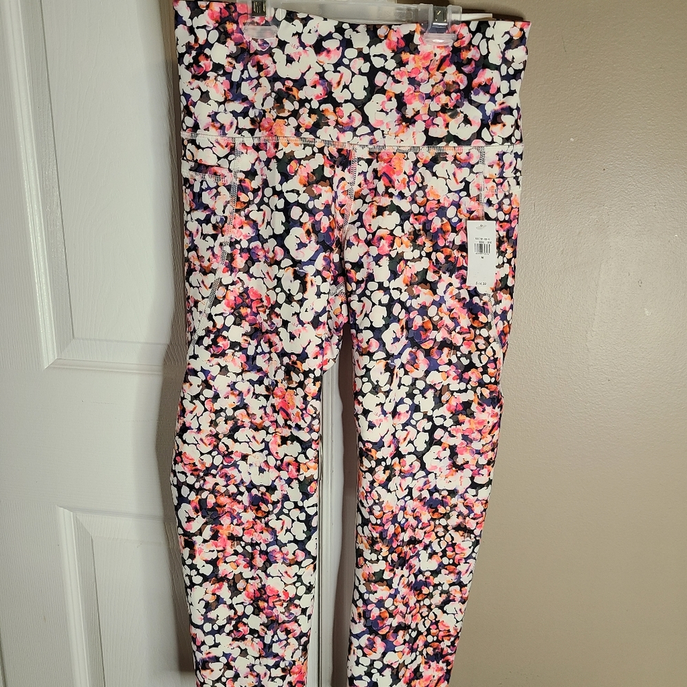 Brand New Old Navy Crop High Rise Leggings